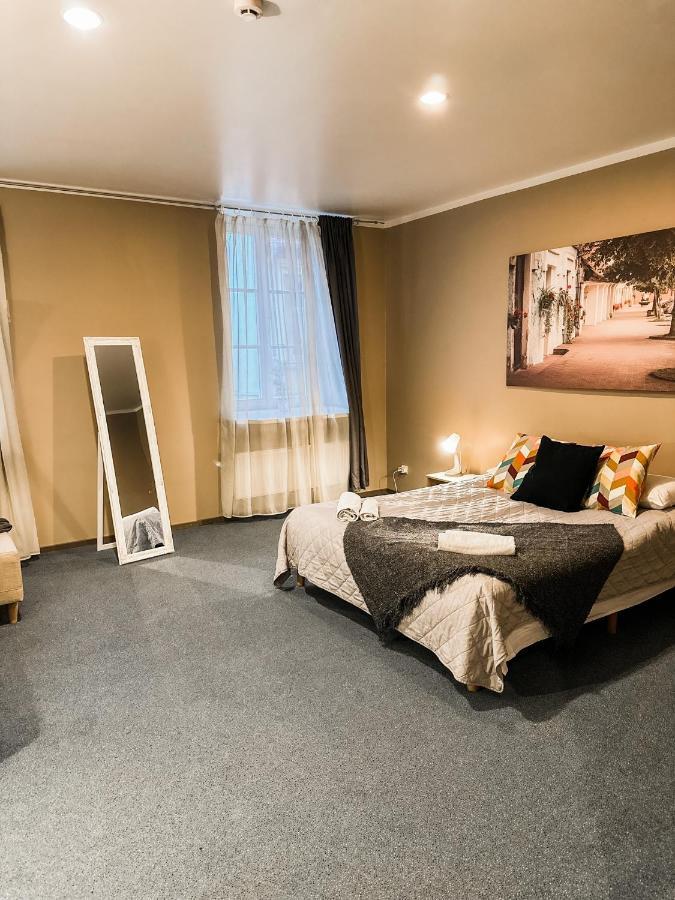 Viesnica Kandava Bagian luar foto
