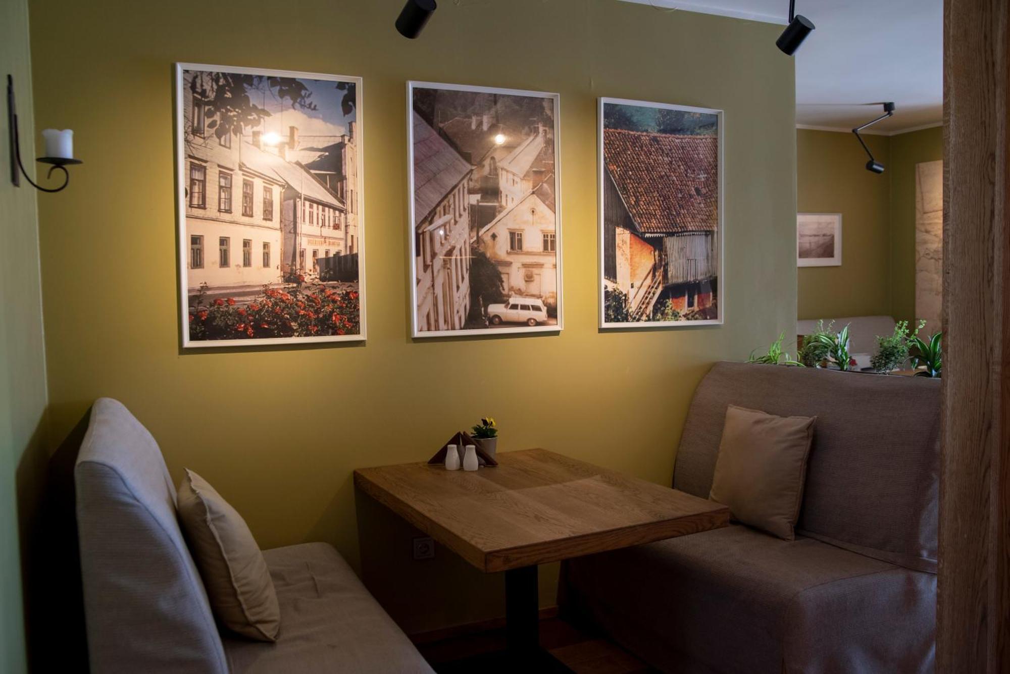 Viesnica Kandava Bagian luar foto